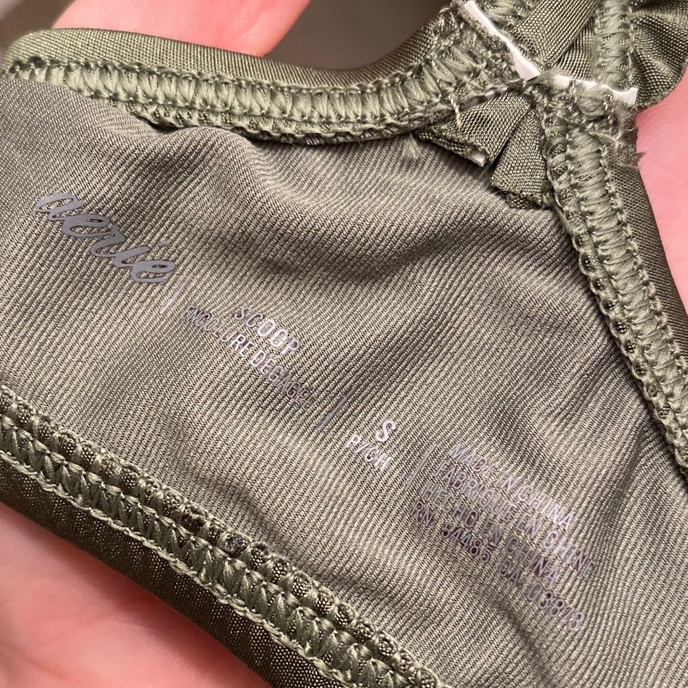 Hunter Green Ruffled Bikini Top - Picture 4 of 4
